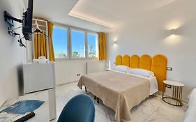 Romano'S Luxury Stay B&B Bari